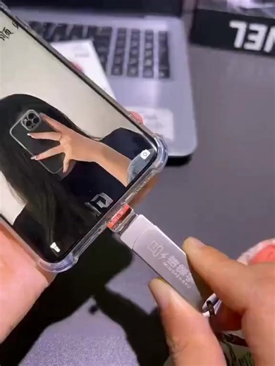 磌 Running out of phone storage? ✅ Introducing the 4-in-1 Mobile Phone Expansion Flash Drive! ✨ Uncompressed image quality ⚡殺 High-speed transfer: backup all photos & videos in just 1 minute! Free up your phone's memory in 10 seconds. Try now! | Seattle Get | Facebook