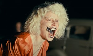 ‘The Bride!’ Teaser Trailer – Maggie Gyllenhaal Puts a Fresh Spin on ‘Bride of Frankenstein’