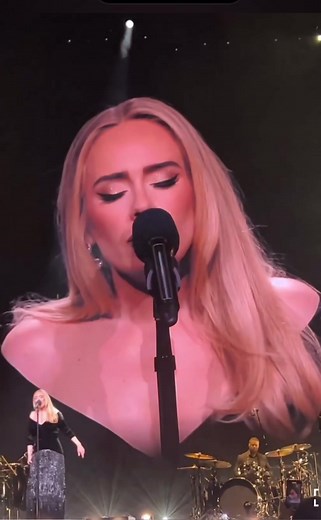 Feb 24. #ADELE #oneandonly #weekendswithadele #viral #foryou #theoneandonlyadele #adelevegasresidency #adelevegasshow #adelelive #angeladele