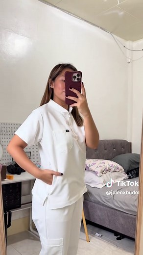 Explore White Scrubsuits for Nurses