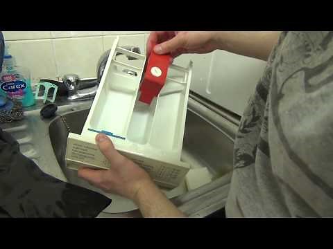 How to Tip #111 - remove and clean detergent drawer on a old Bosch washing machine