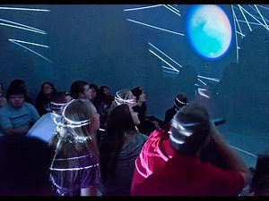 UW Portable Planetarium (time-lapse)