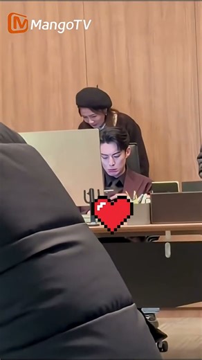 #白鹿 惡作劇嚇#王鶴棣 捨不得兇的樣子太可愛✨！#dylanwang #王鹤棣 #bailu #mangotvtaiwan