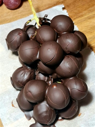 #grapechocolate #chocolategrapes #glutenfreedessert #nobake #viralrecipe