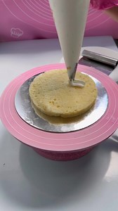 93K views · 380 reactions | Simple cakes! Easy piping using whipcream! | Cook and Bake by Lea T. | Facebook