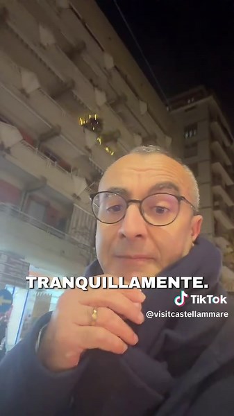 Zona a traffico limitato a Castellammare di Stabia Natale 2025 13, 20 e 27 dicembre Orario: 17:00 – 20:30 Strade interessate: • Via San Bartolomeo – dal tratto via Pace/via del Pesce fino a via Coppola/piazza Papa Giovanni XXIII • Strada del Gesù – stesso tratto indicato sopra • Via Sarnelli – da piazza Papa Giovanni XXIII fino a piazzetta Quartuccio 20, 21, 22 e 23 dicembre Orario: 17:00 – 20:30 Strade interessate: • Via Catello Fusco – da via Denza/via Alvino fino a via Nocera/via Santa Maria 