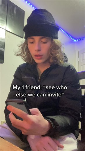 Inviting Friends: Social Gathering Tips