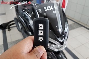 Cara Menyalakan Honda PCX Kalau Kunci Keyless Hilang - Gridoto
