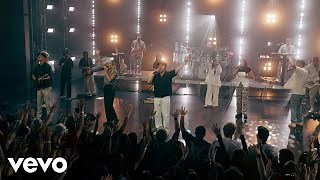 Red Rocks Worship, Tyler Roberts - The King Is Coming Chords - Chordify