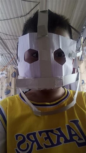 maling my first spring trap mask