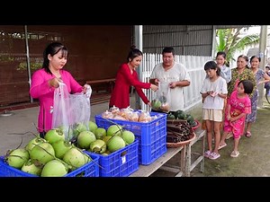 Ms. Linh Supports Vegetarian Thai Fish Sauce and Vegetables of Her Family to Give to People on Ve...