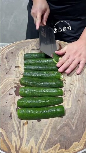 Beginner’s Guide: How to Cut a Cucumber Perfectly 🥒 #cuttingtricks