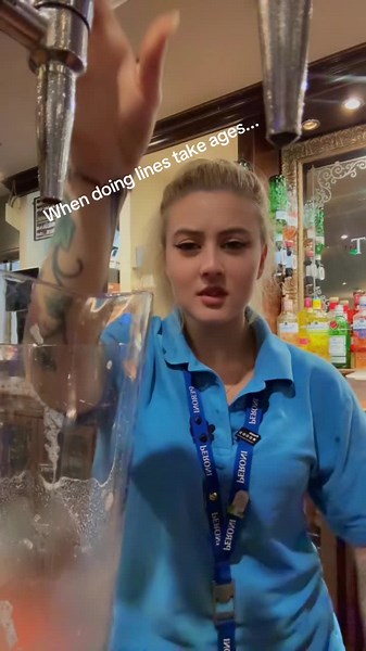 Set me freeee! #fyp #viral #thepilotpub #thepilot #linecleaning #lines #cleaning #sizzling #sizzler #sizzlingpub #help