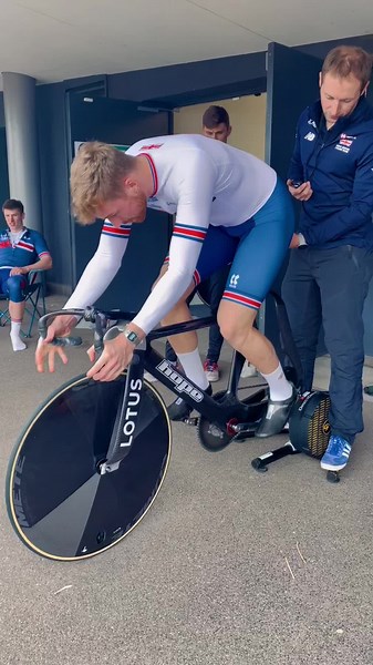 Entrenamiento de Ciclismo en Pista: Fuerza y Técnica