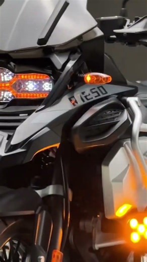 Ultimate 1:7 BMW R1250GS Adventure Model - Precision Die-cast for Collectors! 🏍️