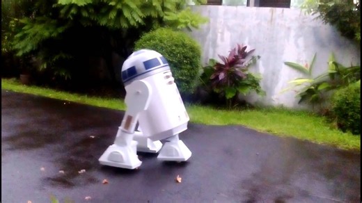 R2-D2 comes to life – custom model sound test