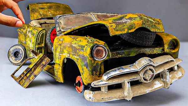 Bringing an Abandoned 1949 Ford Mini Car Back to Life with Custom Doors and Interior
