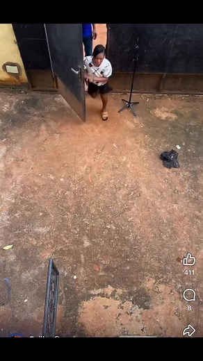 Il es normal sil vous plait vous même dites moi 😅 | Prentania MBarga