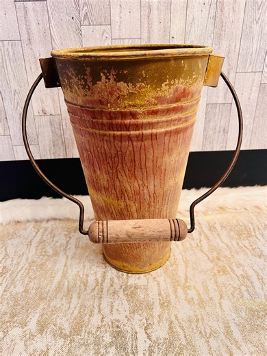 Antique Flower Pail Bucket W/wooden Handle Rustic Home Decor Cabin Wedding Farmhouse Primitives Rusty Patina Chippy Paint Cottagecore - Etsy