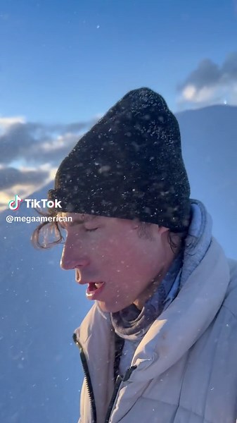 who sees the snow tornado❄️🌪️