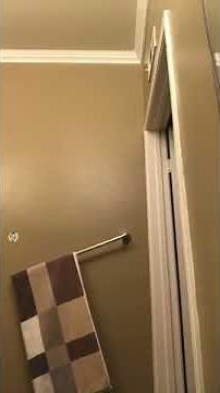 Guy Wearing Towel Falls off Pull-Up Bar - 994582