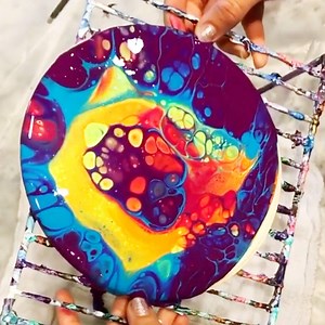 214K views · 1.4K reactions | Chelsea showing dirty flip cups. Credit: intercellar_creations | Fluid Art Studios | Facebook