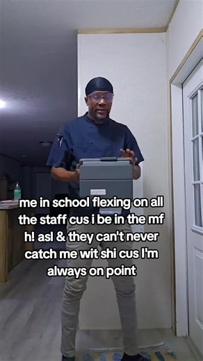 chef🍃delly (@chefdelano_40)’s video of Asl Interpreter