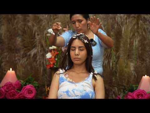 Masaje ASMR de Doña Esperanza con susurros y limpia energética para dormir profundo y relajarse 😴