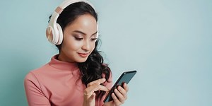 How to set your favorite music app as the default player on your iPhone, so you can ask Siri to play songs