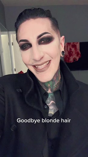 Blonde or Black? Chris Motionless Makeup Transformation