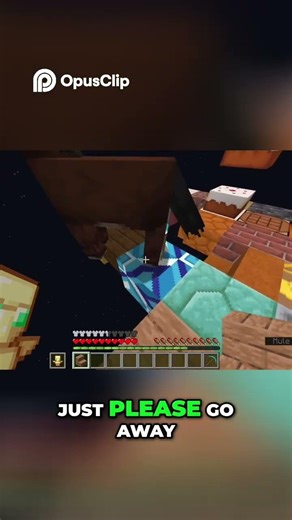 PLEASE Clarence, Be Careful!! #minecraft #minecraftshorts #random #gaming #survival #subscribe