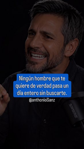 Ningún hombre que te quiere de verdad pasa un día entero sin buscarte