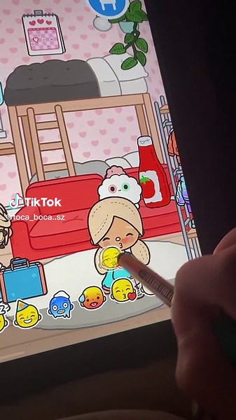 Toca Boca Animated Characters in Fun Domestic Scenes