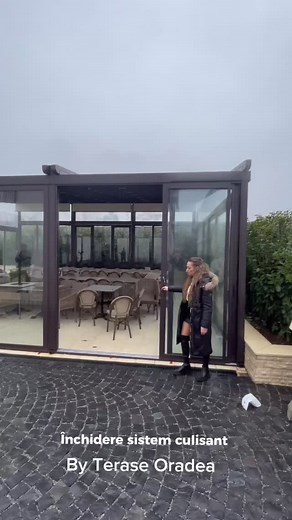 1K views · 187 reactions | Închidere sistem culisant ✨By Terase Oradea✨ #teraseoradea #pergole #gruphomewest #aluminiu #izolațietermică #terase #pergola #pergolaretractabila | Terase Oradea | Facebook