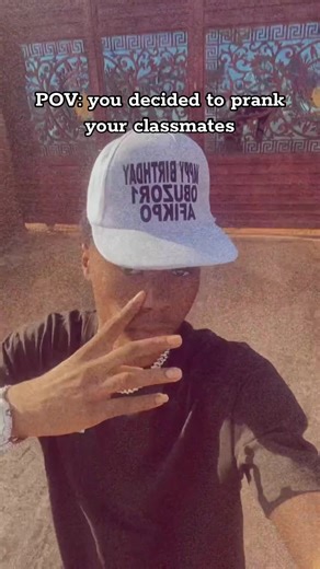 Pranking My Classmates - Hilarious Reactions!