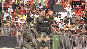 13M views · 925K reactions | वर्ल्ड पीस रैली के दौरान वाघा बॉर्डर (अटारी)पर लोगों के रोंगटे खड़े कर देता है ऐसा जोशीला अंदाज़ । | Live Times Tv | Facebook