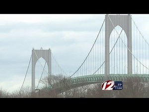 Pell Bridge median construction