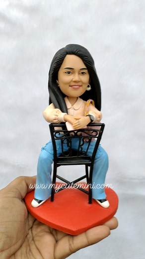 🎁♥️🎁 100% Handmade Replica Mini Dolls for Gifting! @mycutemini . Price starts from Rs.3499/- DM to place your orders § . #giftsforher #giftforher #birthdaygift #uniquegifts #personalisedgifts #handmadewithlove #handmadegifts #weddinggift #weddinggifts #caketoppers #custommade #custommadegifts | My Cute Mini