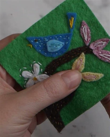 How to Slow Stitch a Tiny Folk Art Bird | Easy 3-Inch Felt Tutorial