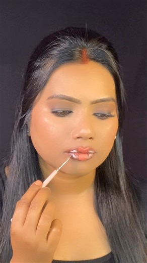 How to get bigger lips by lipstick #lipstick #shortvideo #viral #hack #trend #fyp