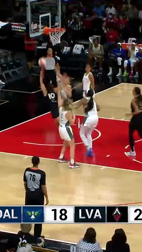 KELSEY PLUM 🤯 @Las Vegas Aces #wnba #basketball #sportstiktok