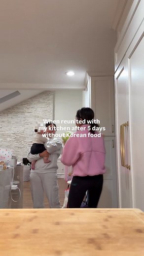 NOTHING LIKE HOMEMADE KOREAN FOOD 🥲🍚 see below for this easy IP Bossam recipe and comment “RECIPE” to get Geotjuri (fresh kimchi) recipe sent to your DMs! Instant Pot Bossam Serving size: 4 people Ingredients: 3 lbs of pork belly thick strips (I got mine from Costco) 2 tbsp soy bean paste (doenjang) 1 onion 1 cup of brewed coffee 3 green onion stalks, cut into 2 in long pieces 8-10 garlic cloves 1 tsp peppercorns 1 tbsp sugar 6 cups water 1 small knob of ginger, sliced Directions: 1. Press the