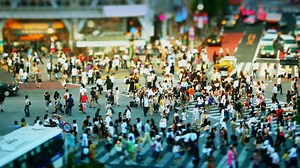 #Galileo wagt einen Blick in die Zukunft. 2057 - 10 Milliarden Menschen. Wie wir die Probleme von morgen - Essen, Müll, Fortbewegung - schon heute lösen können. Am Sonntag um 19:05 Uhr in einer Spezailausgabe von #Galileo. | Galileo