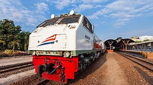 Ini Dia Bedanya Kereta Api Jaman Dulu dan Sekarang, Mulai dari Sistem Tiket hingga Personel Polisi - Tribun Travel