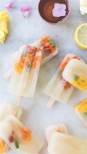 Honey Lemonade Popsicles 🍋 You only need 3 INGREDIENTS! These have been a favorite of mine for YEARS! I even made them on live TV and almost passed out from nerves 🤣 COMMENT Recipe and I’ll send you the recipe! OR save this post for the recipe. These pops are SO easy to make, sweetened with honey and flavored with lemon! Literally will be your fave summer popsicle and they’re great to serve when entertaining because you make them ahead of time. Honey Lemonade Popsicles 1 cup lemon juice, fresh