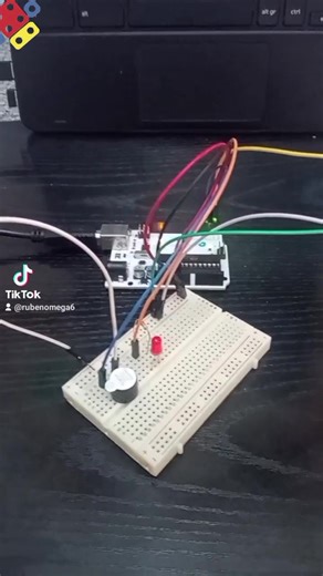 #robótica #arduino #electrónica No tiene sonido de fondo porque en el vídeo original me eliminaron el sonido por el sonido de fondo y he podido salvar la explicación pero sin sonido, perdón por las molestias