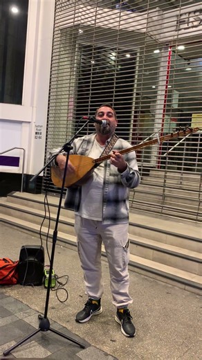 Street singer hong kong 🇭🇰