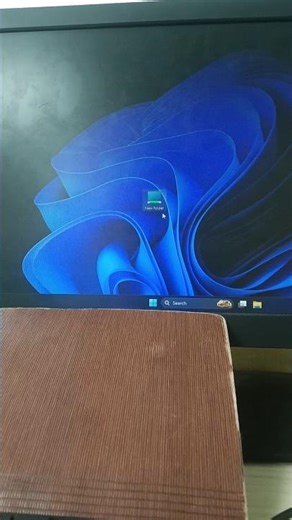 How to Change Folder Icon in Windows 11 (Easy Trick) #folder #icon #windows11 #shorts