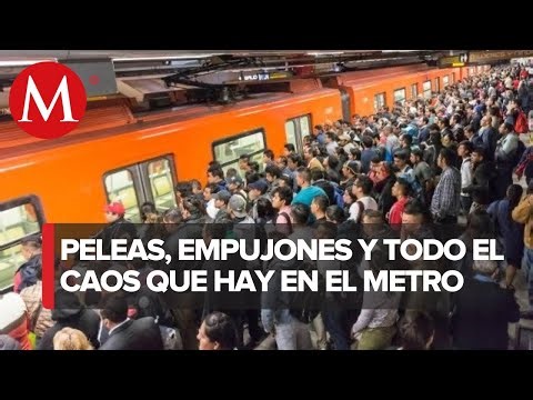 An extreme sport! We explored the most crowded lines of the Mexico City subway.