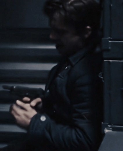 rewatching the marvel movies because i forgot everything and i did NOT remember bucky being this fine 😭 // cc: leighfilmed ac: audiosfxss #captainamericathefirstavenger #buckybarnes #buckybarnesedit #marveledit #marvel